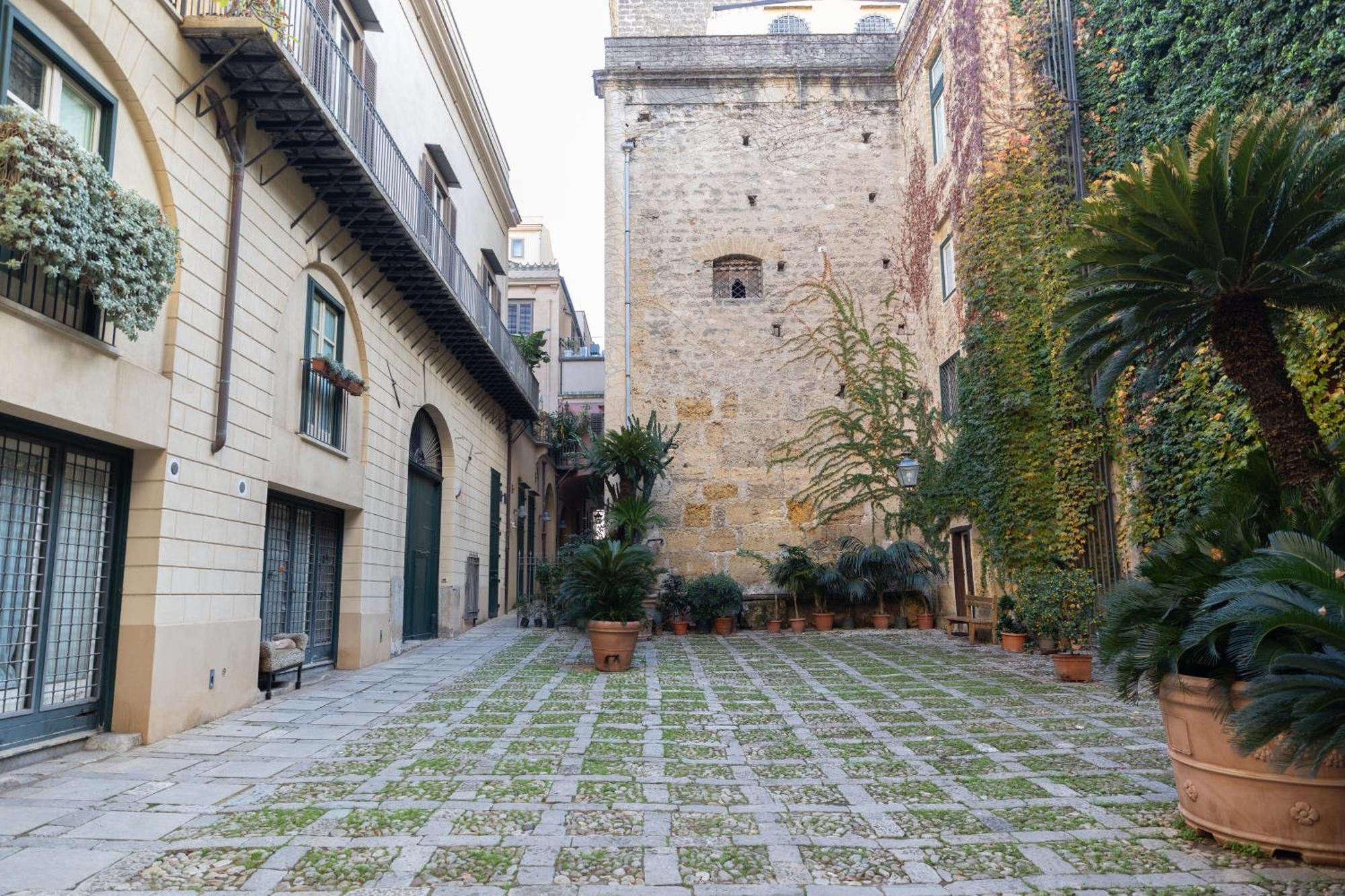 Dimora Artale In Cattedrale Apartman Palermo Kültér fotó